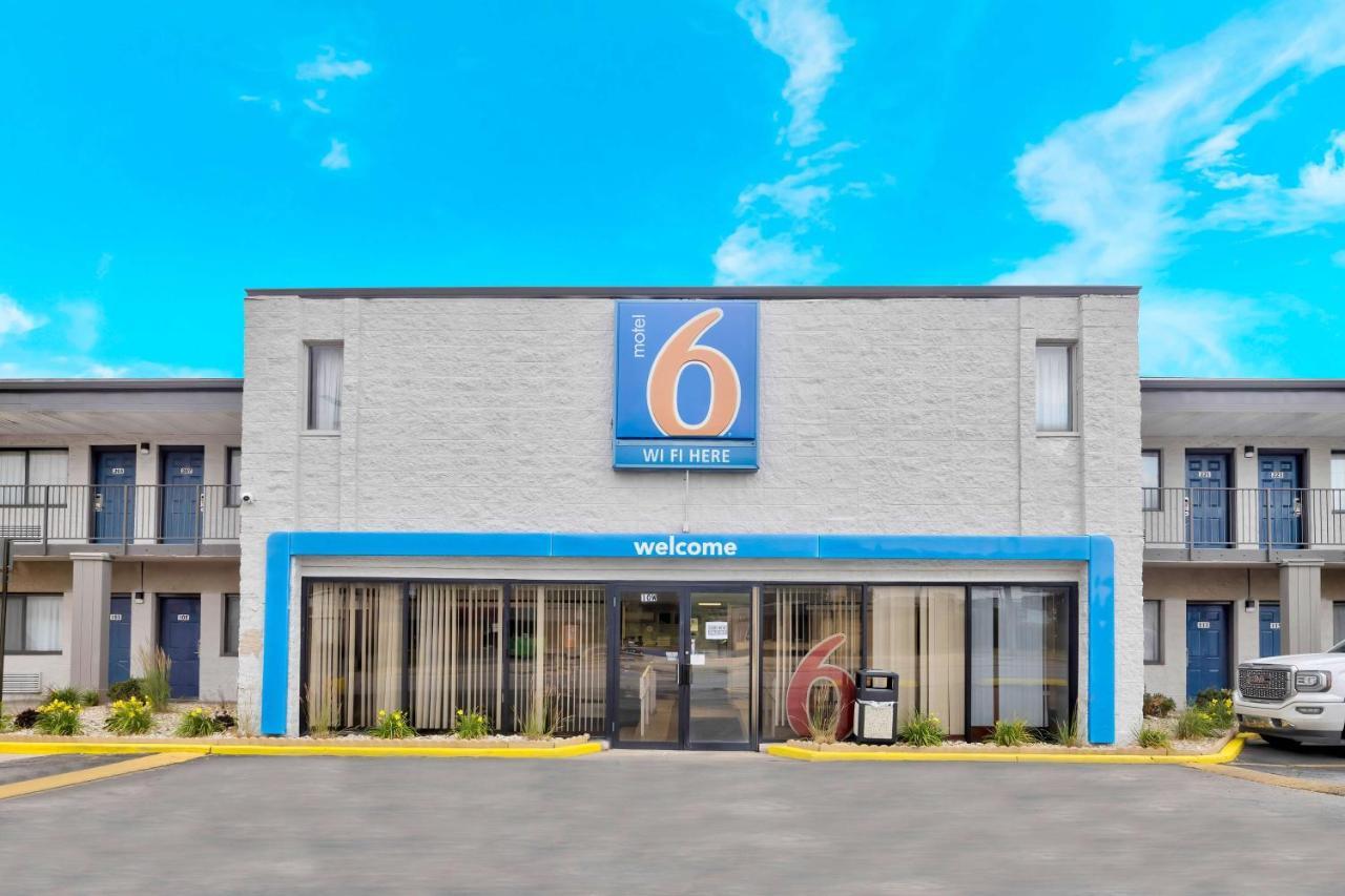 Motel 6-Villa Park, Il - Chicago West Екстериор снимка