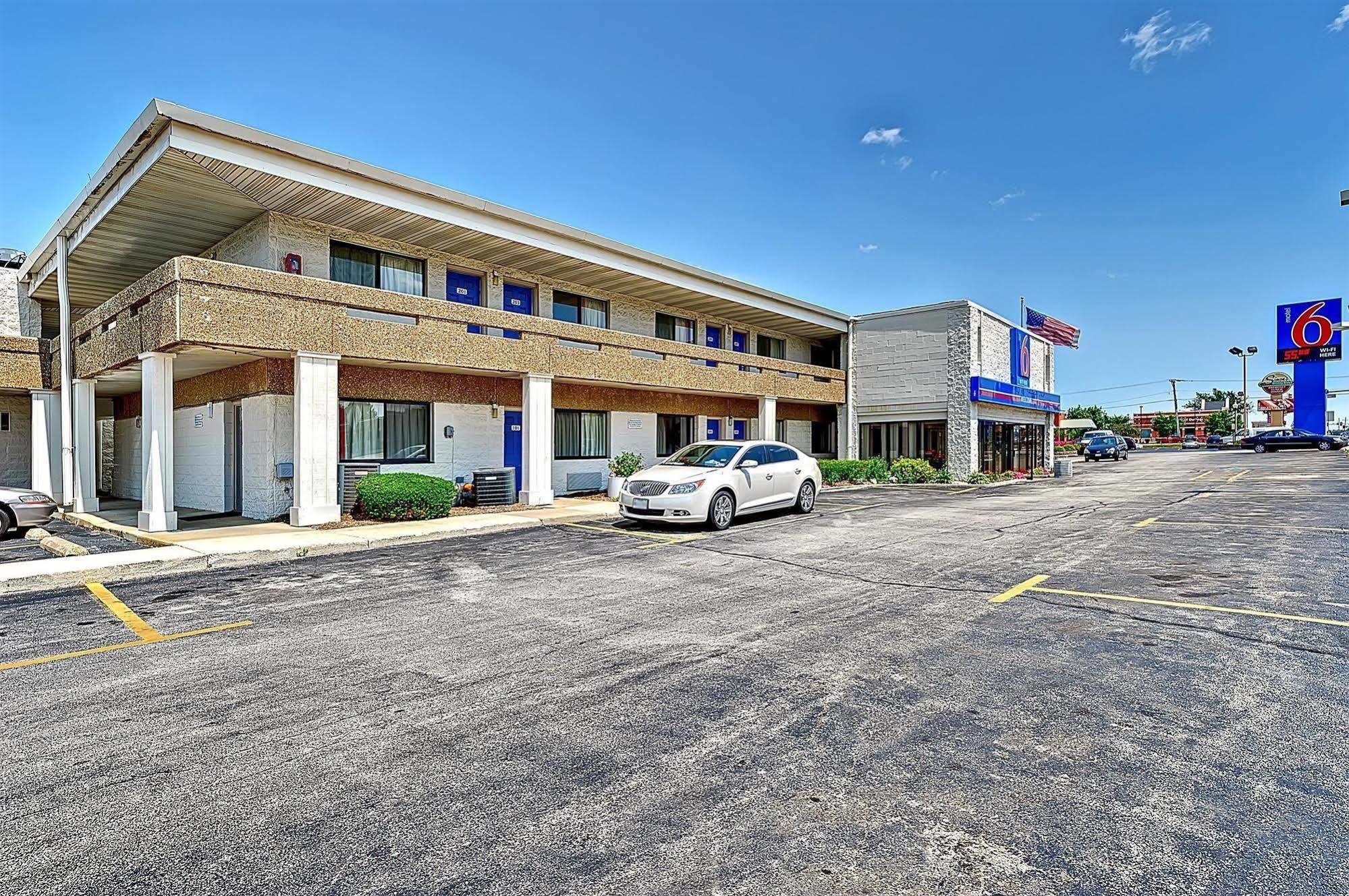 Motel 6-Villa Park, Il - Chicago West Екстериор снимка